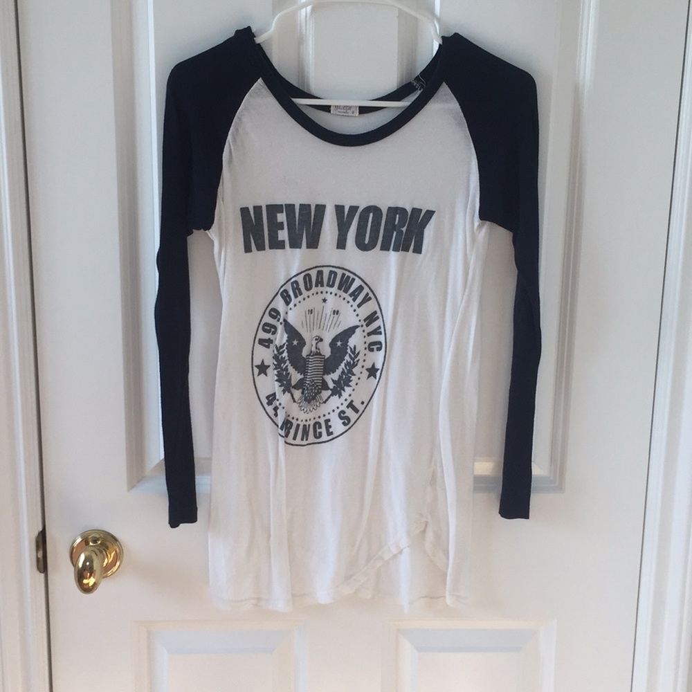 long sleeve t shirt